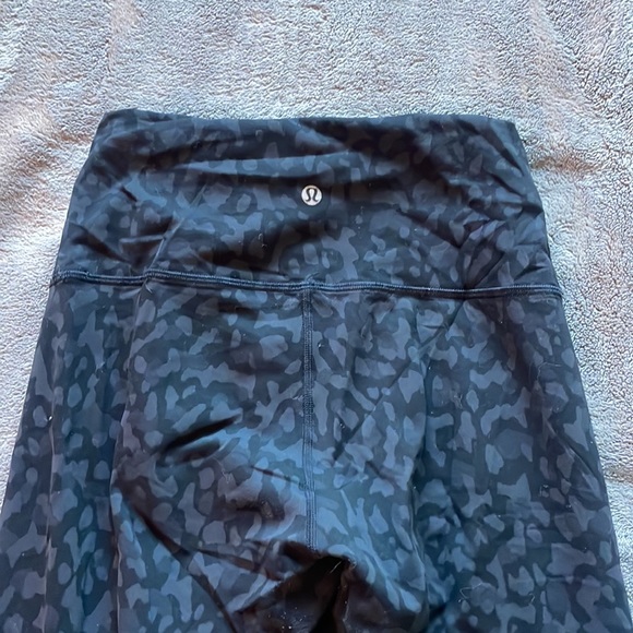 Wonder train lululemon pants - Picture 2 of 3